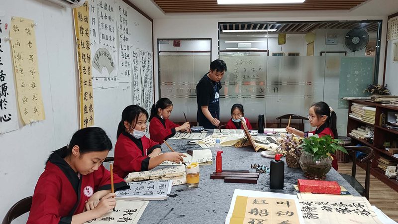 叉车培训实操教学：掌握安全操作，提升职场竞争力