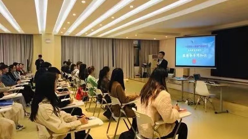 焊工培训教材定制：企业如何打造专属培训用书**