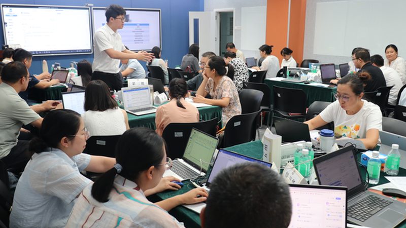 自考本科免考与转考：你了解其中的区别吗？**